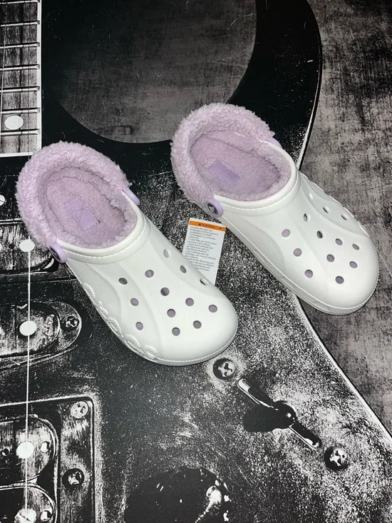 NWT CROCS - Picture 9 of 14